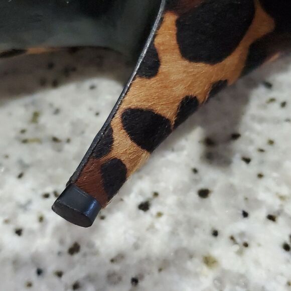 Stunning Anne Klein Calf Hair Leopard print Boots, size 8, pristine - Picture 13 of 15